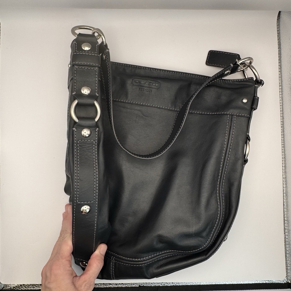 Coach Black Zoe Purse Bag Large Leather Single Strap & Silver hardware Accents - Picture 6 of 13